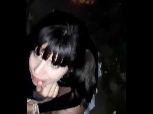 ❤️ Tänaval paisunud peenise vastu kommi eest ❤️ Pornovideo at us ❌❤