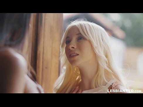 ❤️ Tüdruk tuleb paar kuud hiljem koju ja jõuab sööma oma kasuema tussu ❤️ Pornovideo at us ❌❤