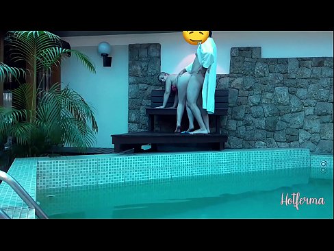 ❤️ Boss kutsub neiu basseini, kuid ei suutnud vastu panna kuumale ❤️ Pornovideo at us ❌❤